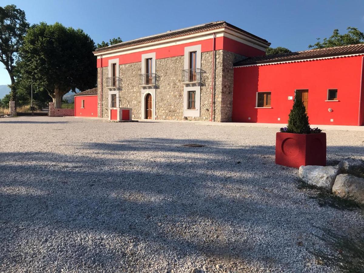 Agriturismo Dipinto Dal Sole Падула Экстерьер фото